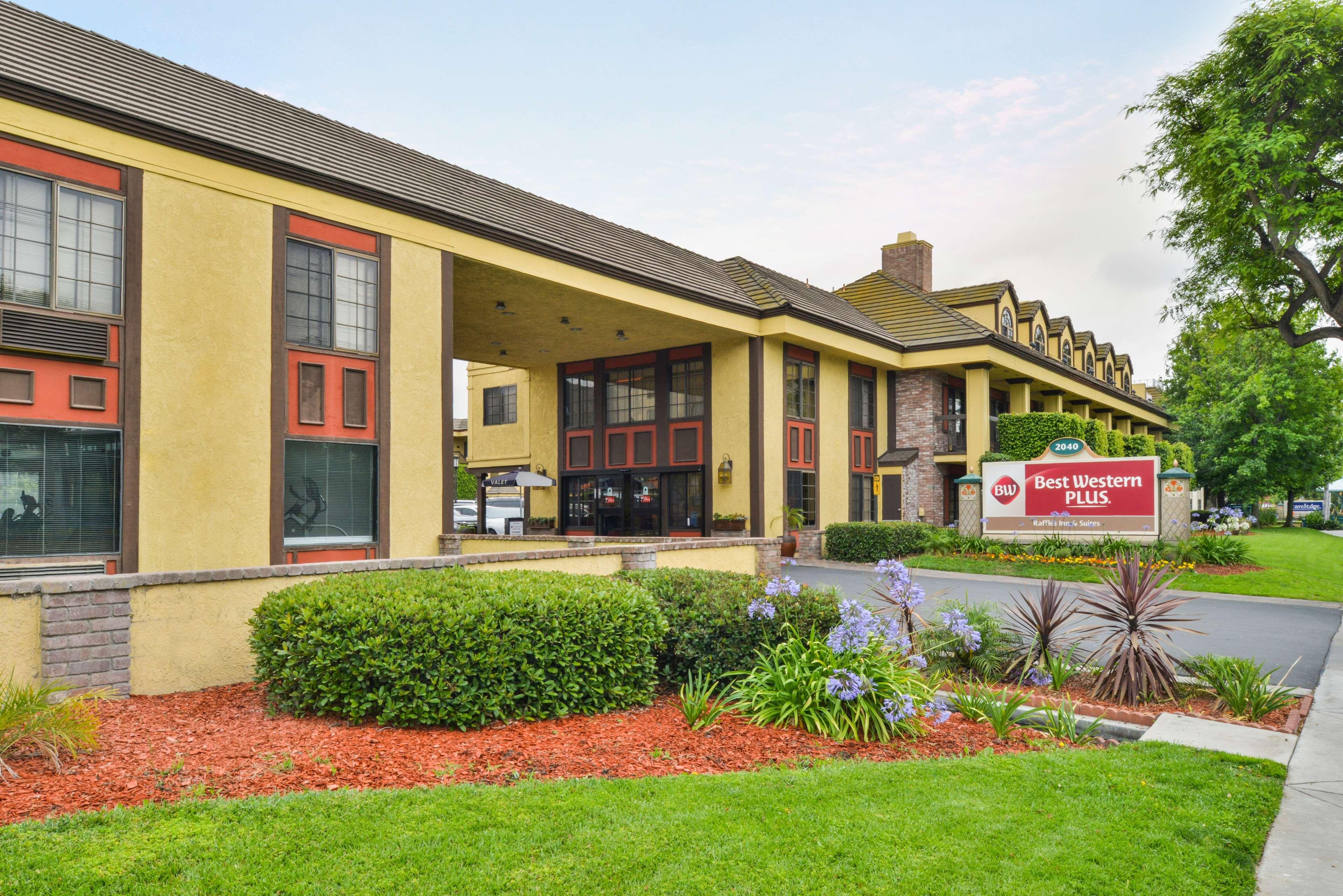 Best Western Plus Raffles Inn & Suites Anaheim Exteriér fotografie