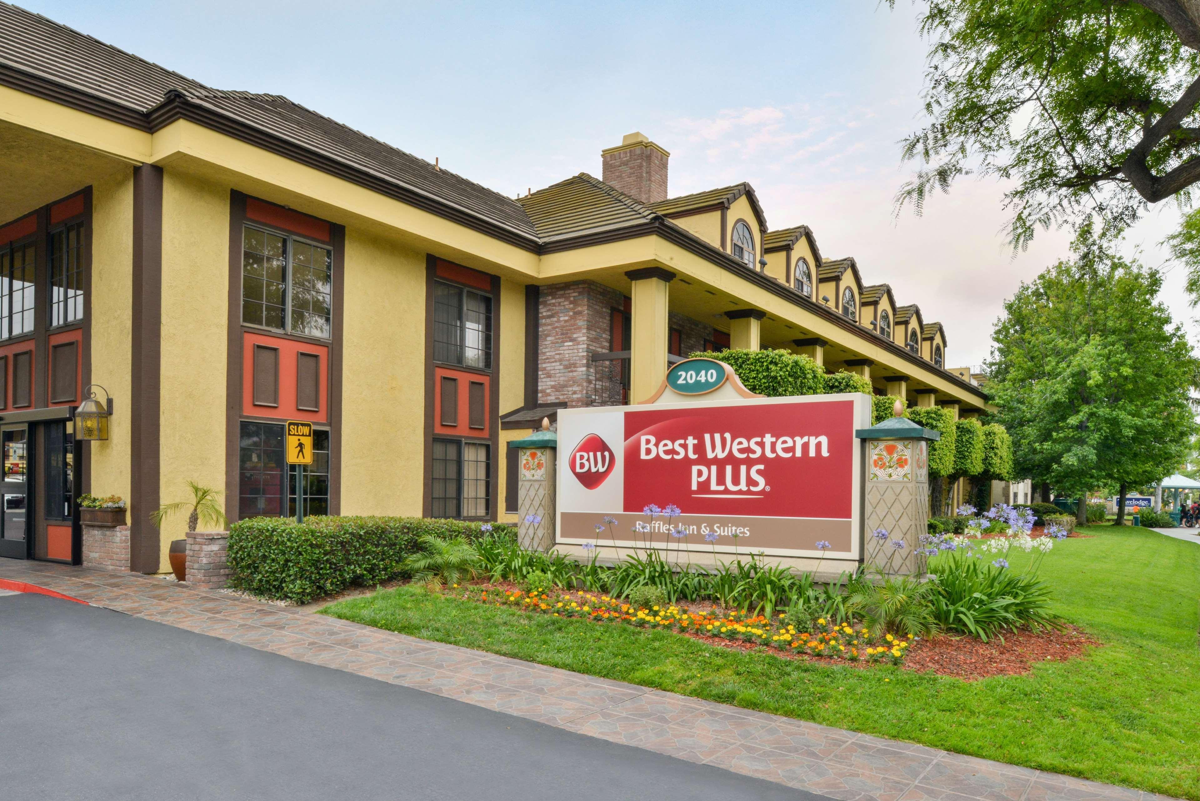 Best Western Plus Raffles Inn & Suites Anaheim Exteriér fotografie