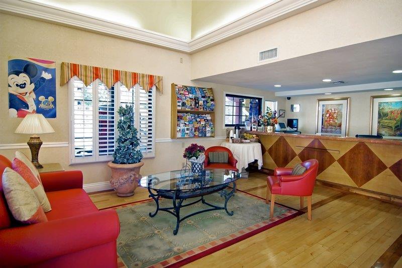 Best Western Plus Raffles Inn & Suites Anaheim Restaurace fotografie