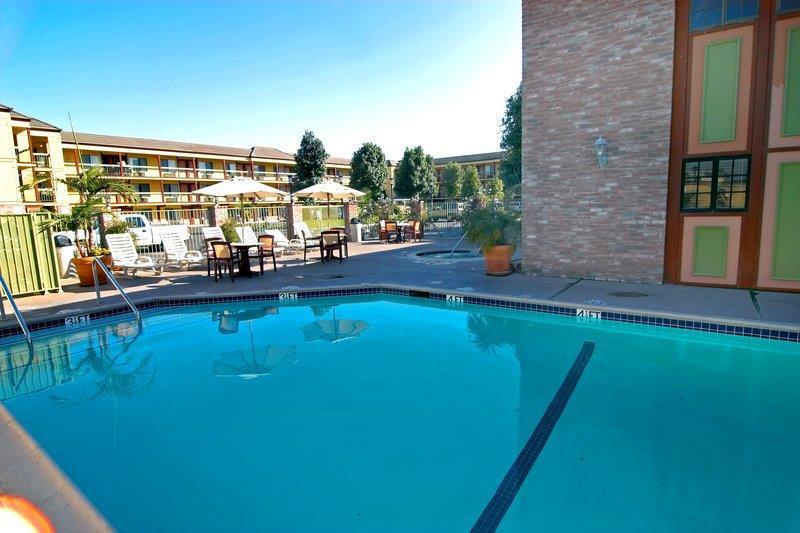 Best Western Plus Raffles Inn & Suites Anaheim Zařízení fotografie